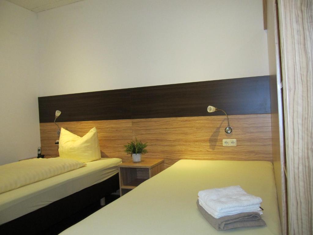 Zum Treppche Hotel Garni 格拉登巴赫 客房 照片